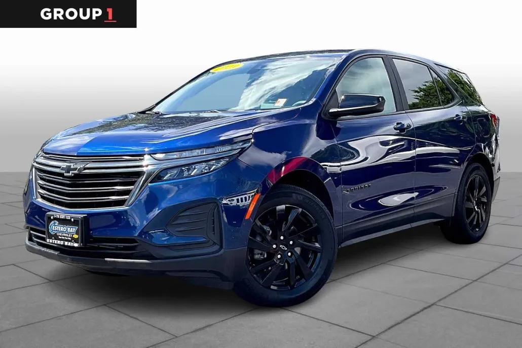2023 Chevrolet Equinox LS photo 1