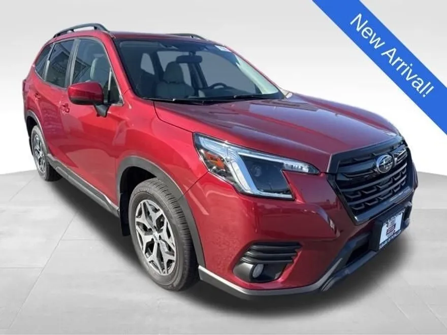 2023 Subaru Forester Premium photo 1