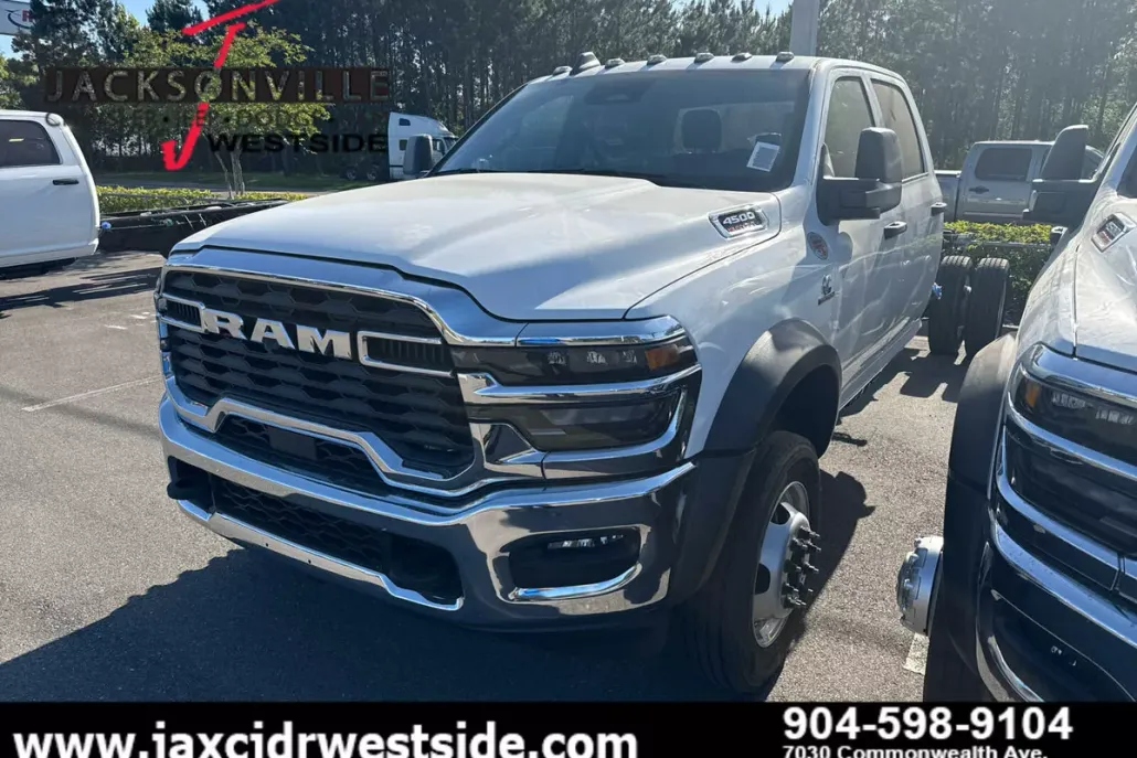 2025 Ram 4500 Tradesman photo 1