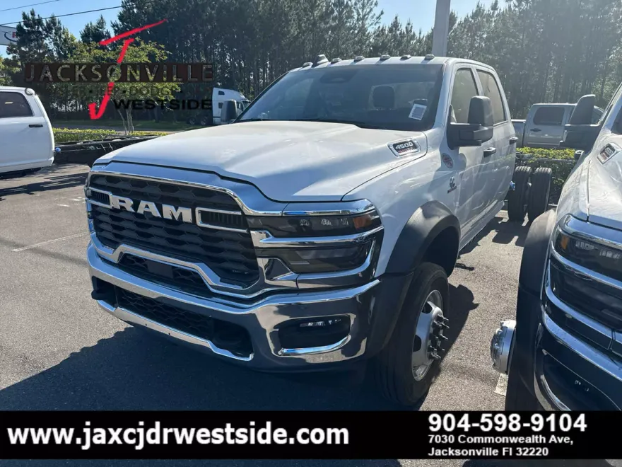 2025 Ram 4500 Tradesman photo 1