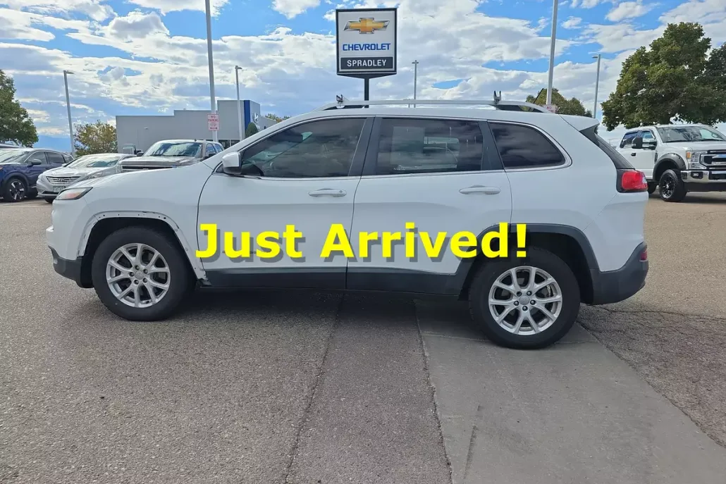 2015 Jeep Cherokee Latitude photo 1