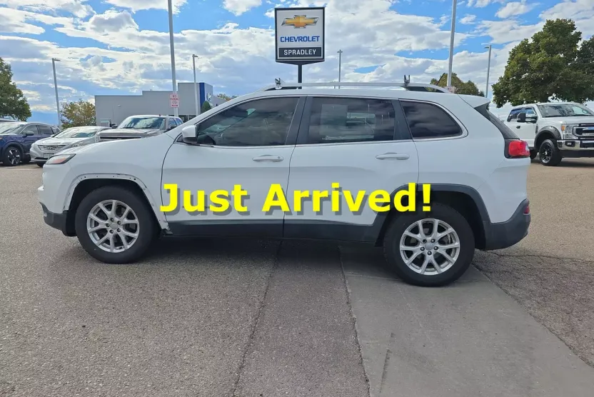 2015 Jeep Cherokee Latitude photo 1