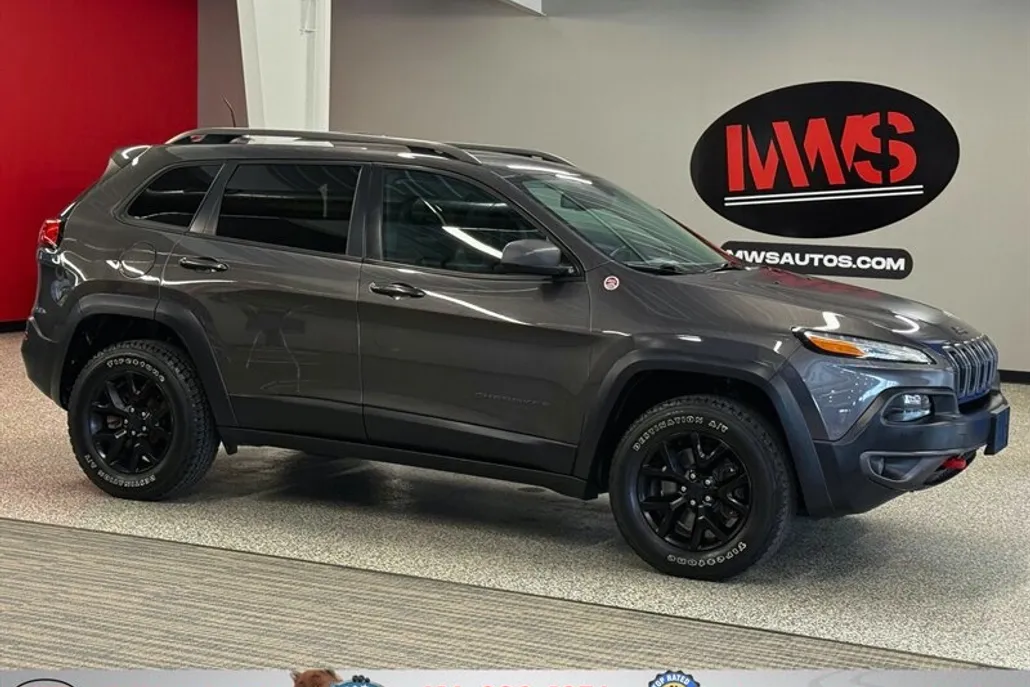 2018 Jeep Cherokee Trailhawk photo 1