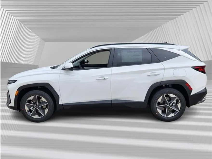 2026 Hyundai Tucson SEL photo 1
