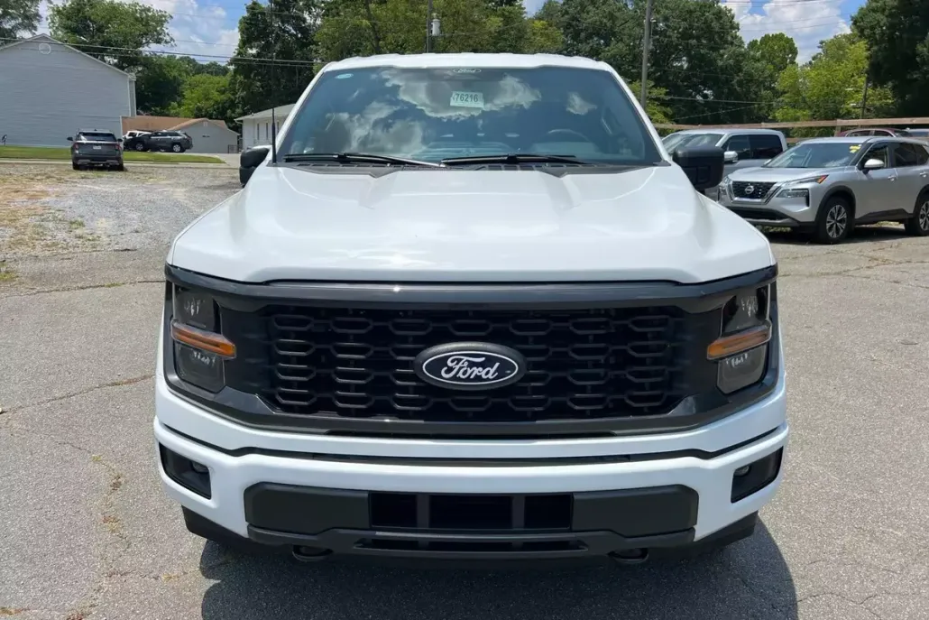 2025 Ford F-150 STX photo 1
