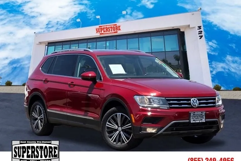 2018 Volkswagen Tiguan SEL photo 1