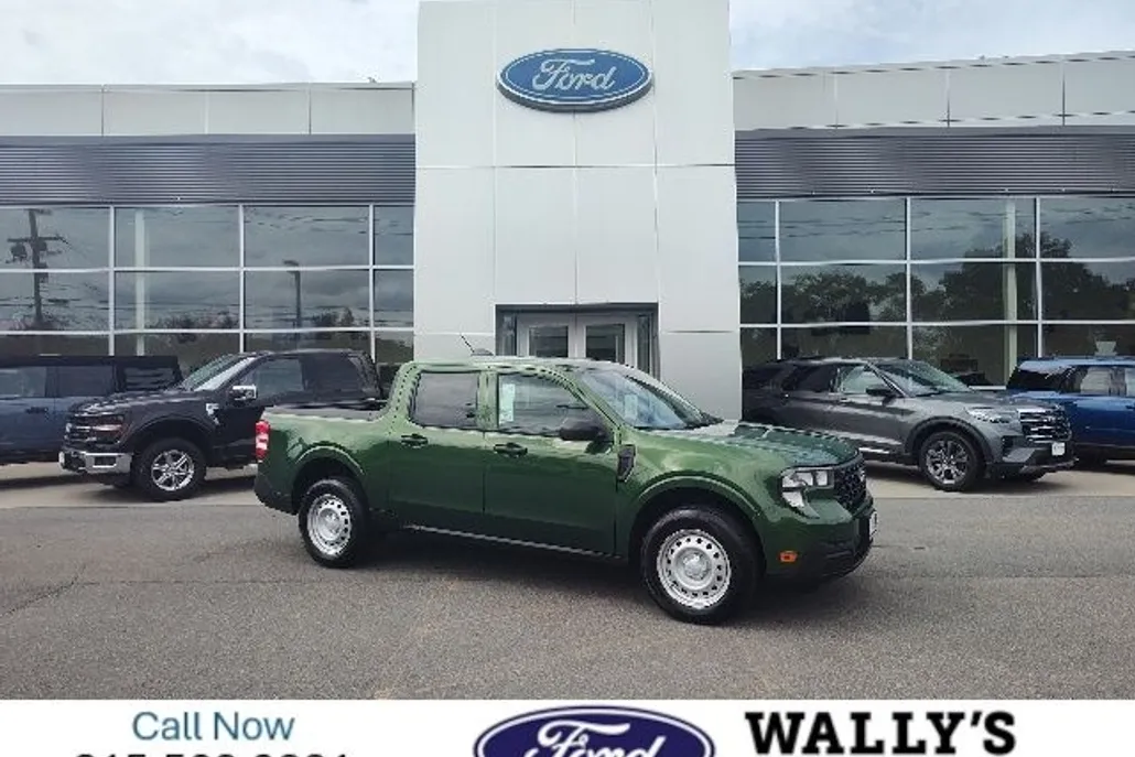 2025 Ford Maverick XL photo 1