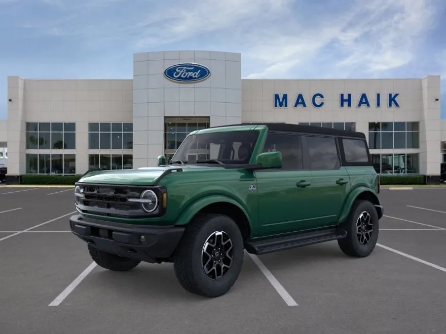 2025 Ford Bronco Outer Banks photo 1