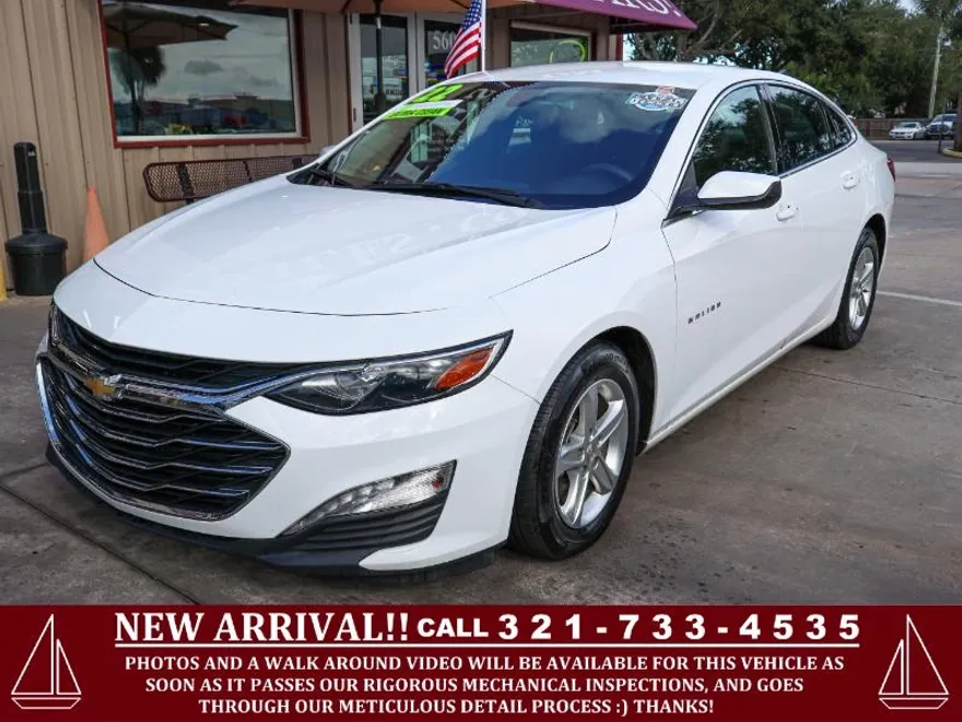 2022 Chevrolet Malibu 1LT photo 1
