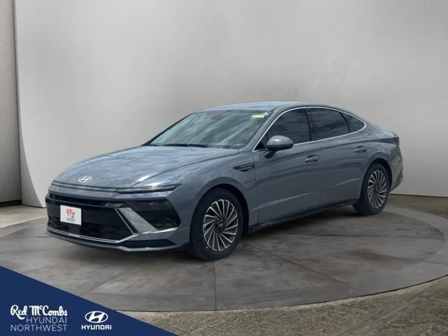 2025 Hyundai Sonata Hybrid SEL photo 1