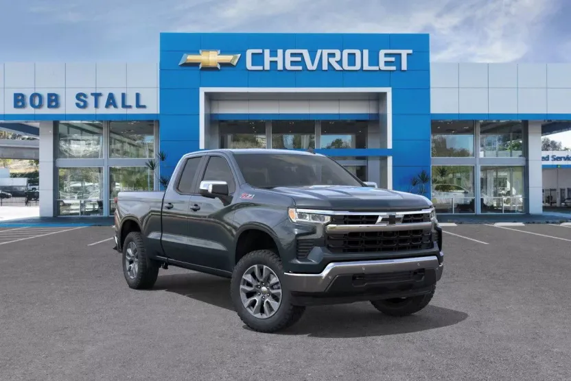 2026 Chevrolet Silverado 1500 LT photo 1