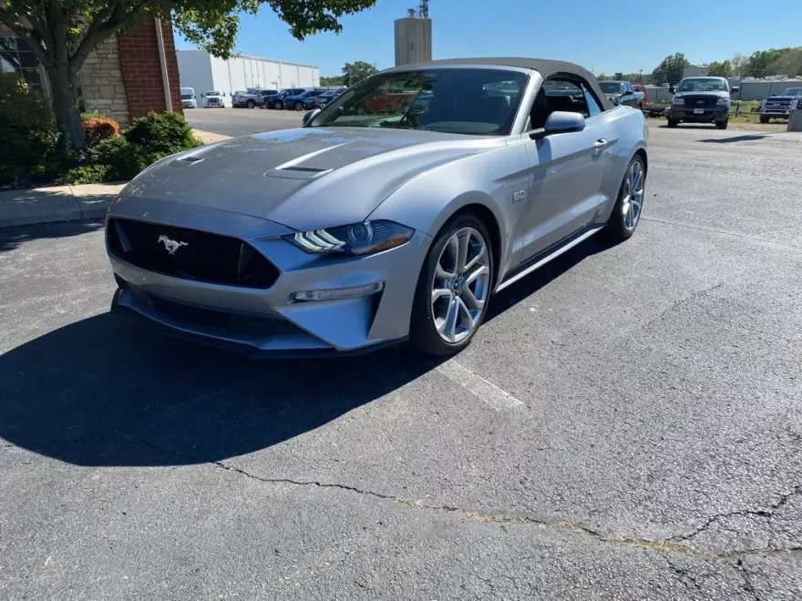 2021 Ford Mustang GT Premium Convertible photo 1