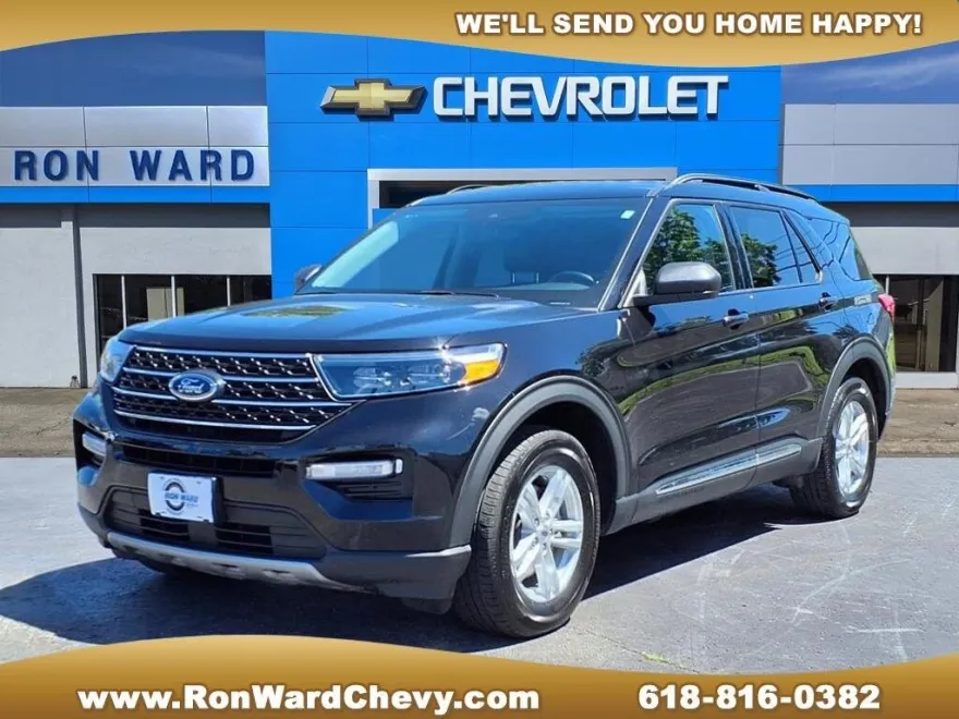 2024 Ford Explorer XLT photo 1