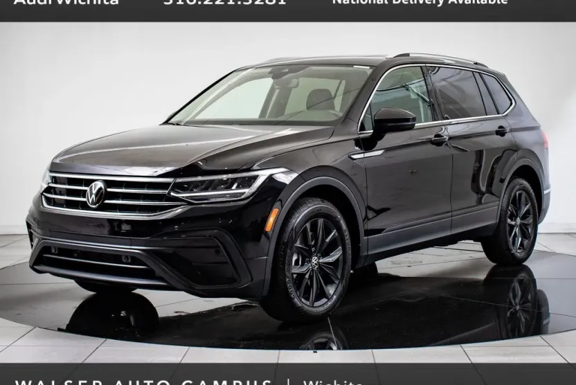 2024 Volkswagen Tiguan SE Wolfsburg Edition photo 1