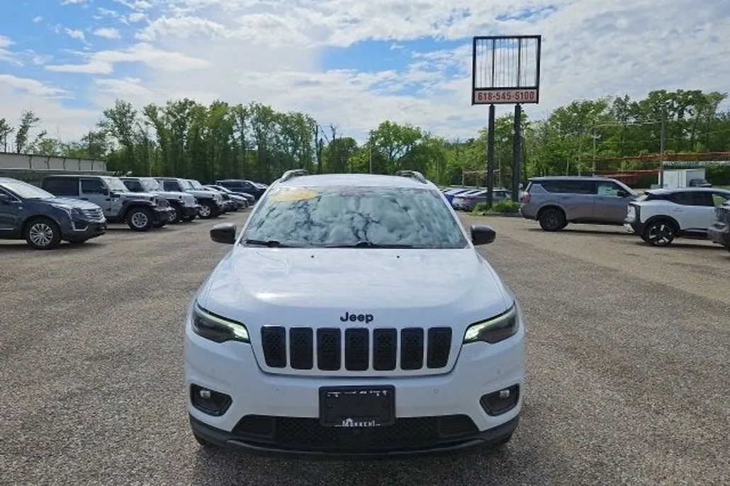 2023 Jeep Cherokee Altitude photo 1
