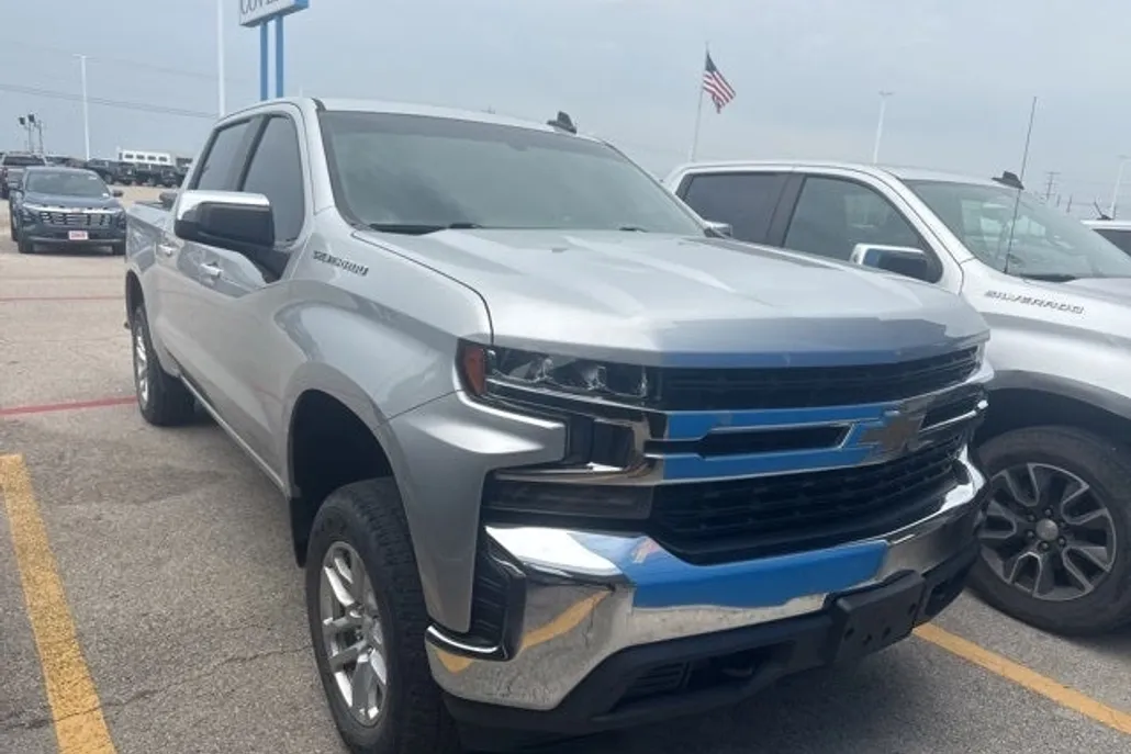 2020 Chevrolet Silverado 1500 LT photo 1