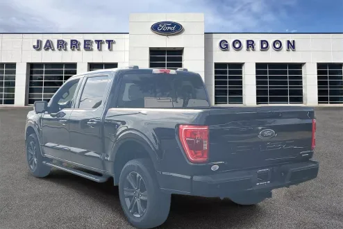 2023 Ford F-150 XLT photo 3