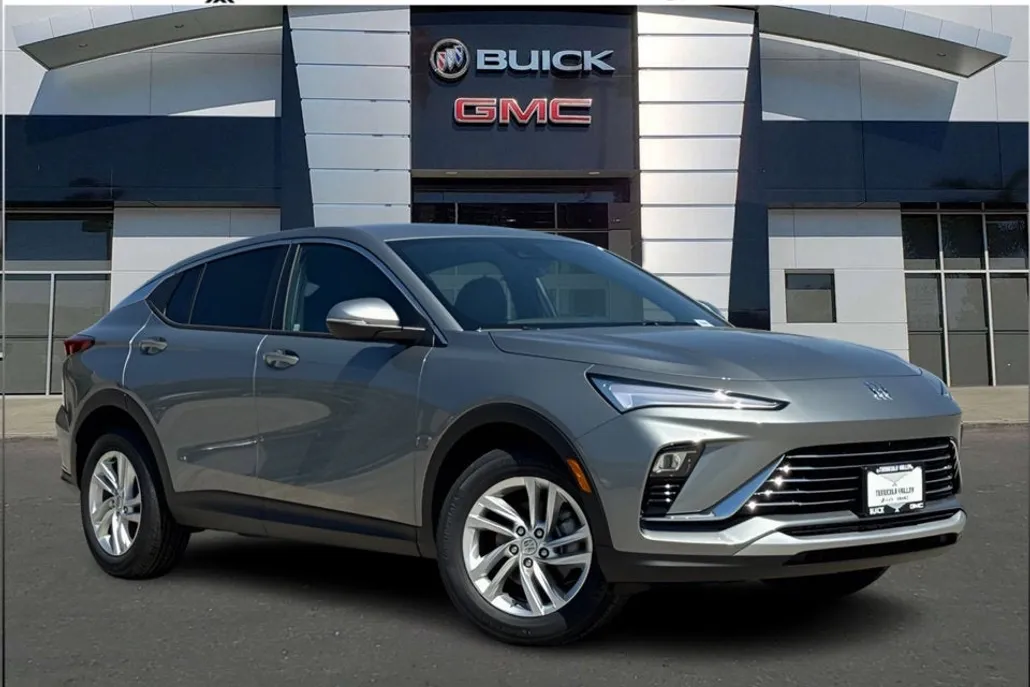 2025 Buick Envista Preferred photo 1