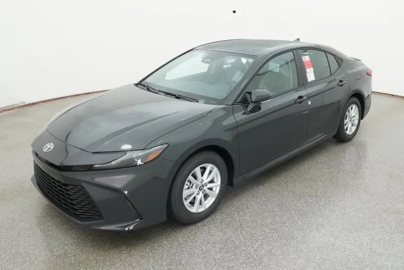 2026 Toyota Camry LE photo 1