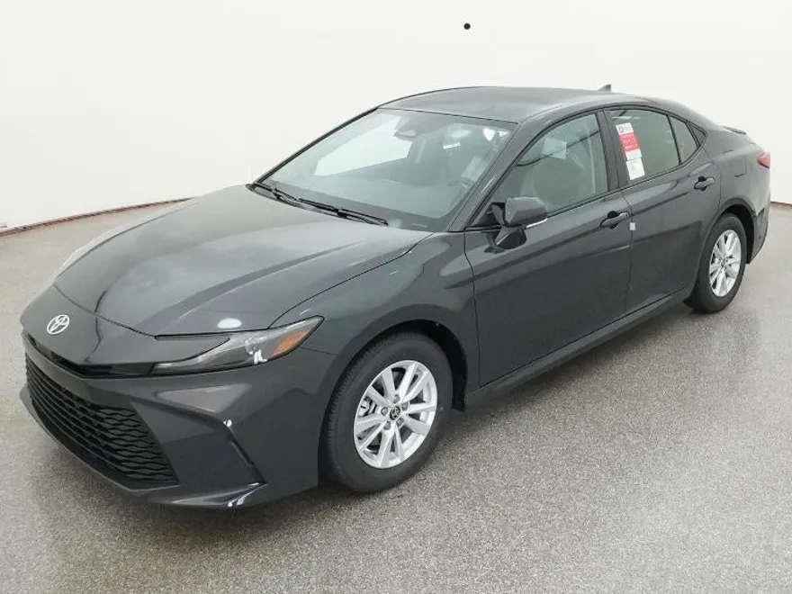 2026 Toyota Camry LE photo 1