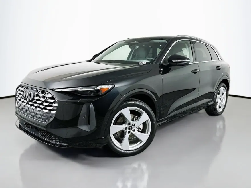 2025 Audi Q5 2.0T Prestige photo 1