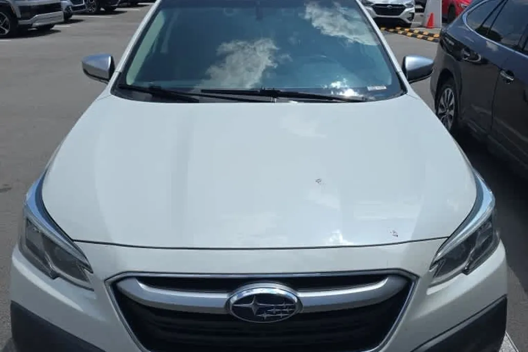 2020 Subaru Outback Touring XT photo 1