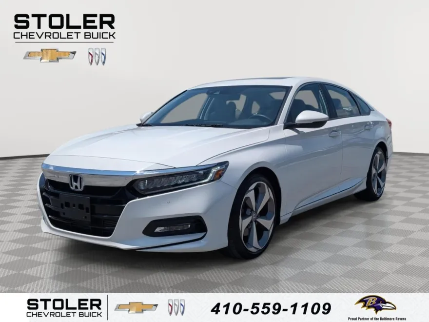 2019 Honda Accord Touring 2.0T photo 1