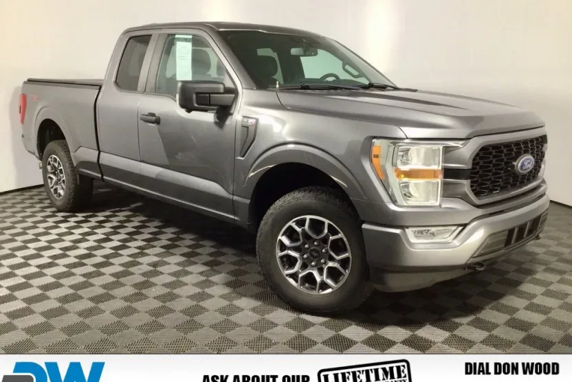 2021 Ford F-150 XL photo 1