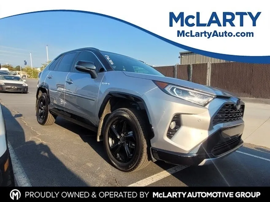2021 Toyota RAV4 Hybrid XSE photo 1