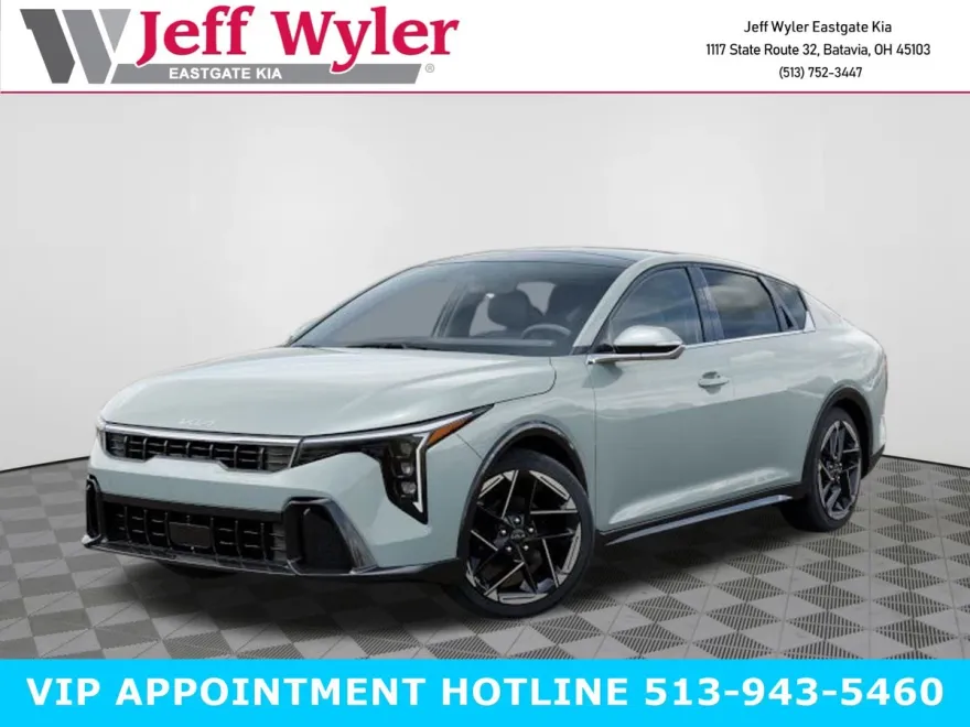 2025 Kia K4 GT-Line photo 1