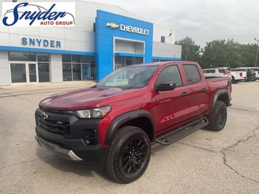 2026 Chevrolet Colorado Trail Boss photo 1