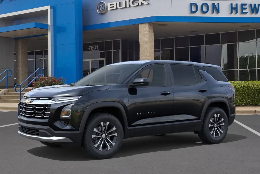 2026 Chevrolet Equinox LT photo 1