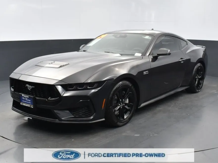 2024 Ford Mustang GT photo 1