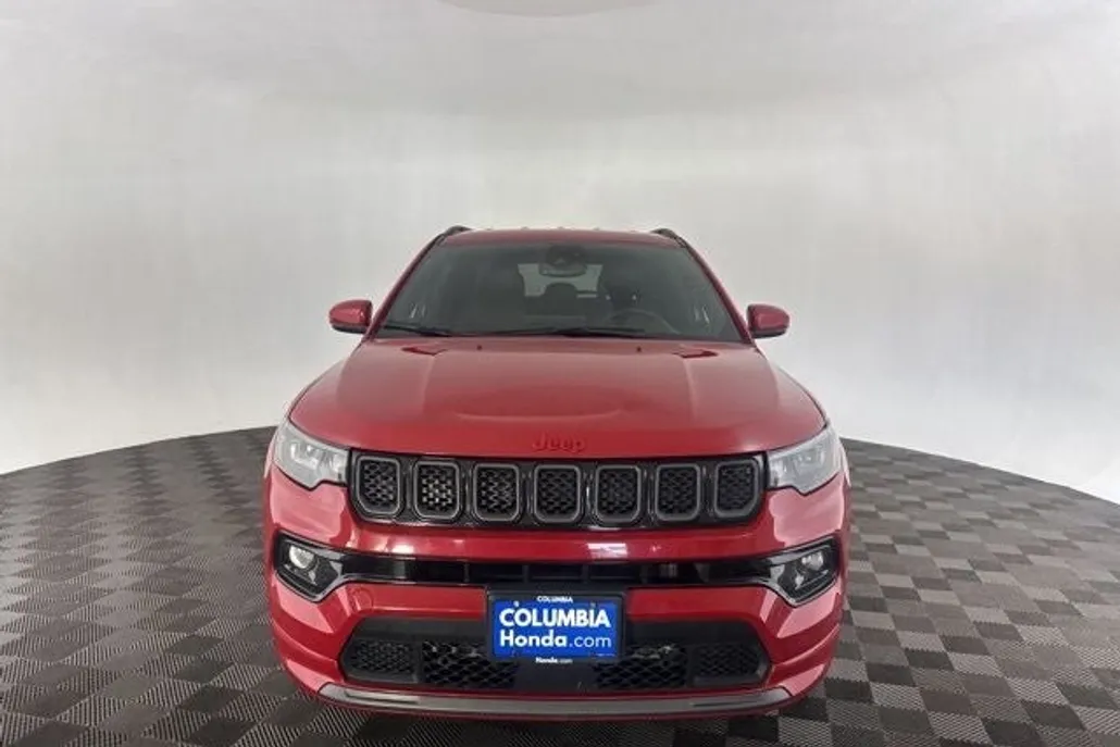 2023 Jeep Compass Limited photo 1