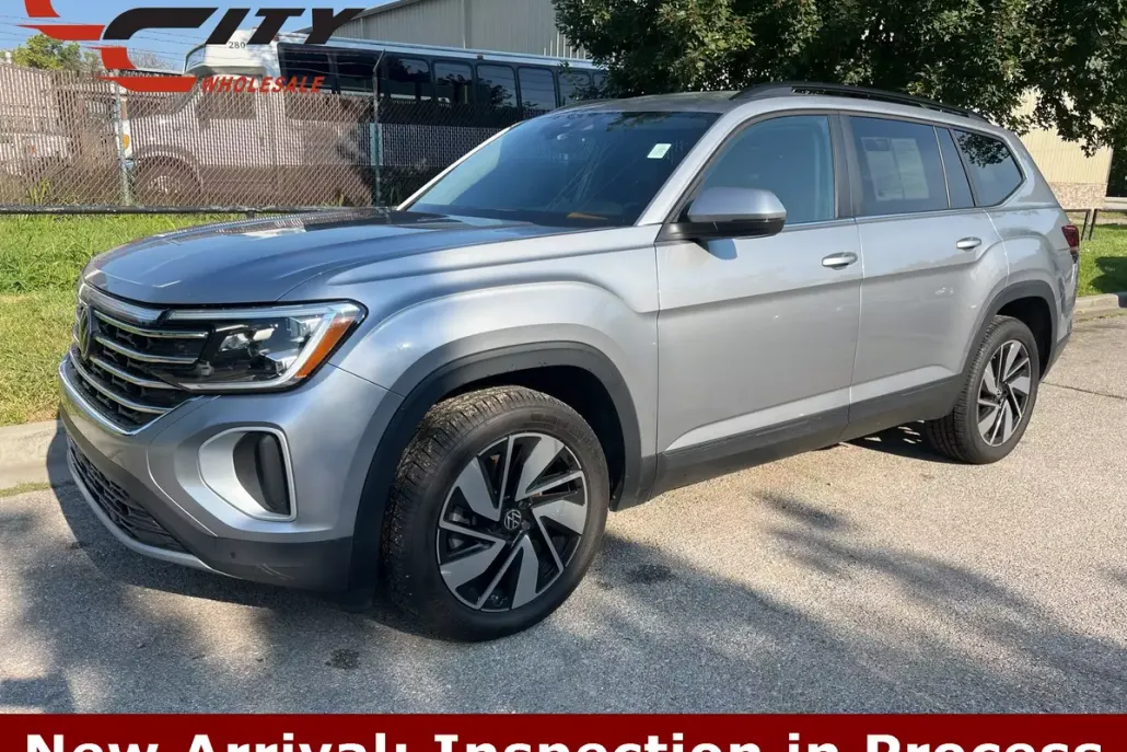 2024 Volkswagen Atlas SE Technology photo 1