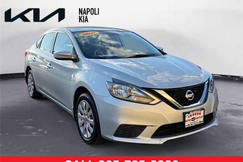 2017 Nissan Sentra S photo 1