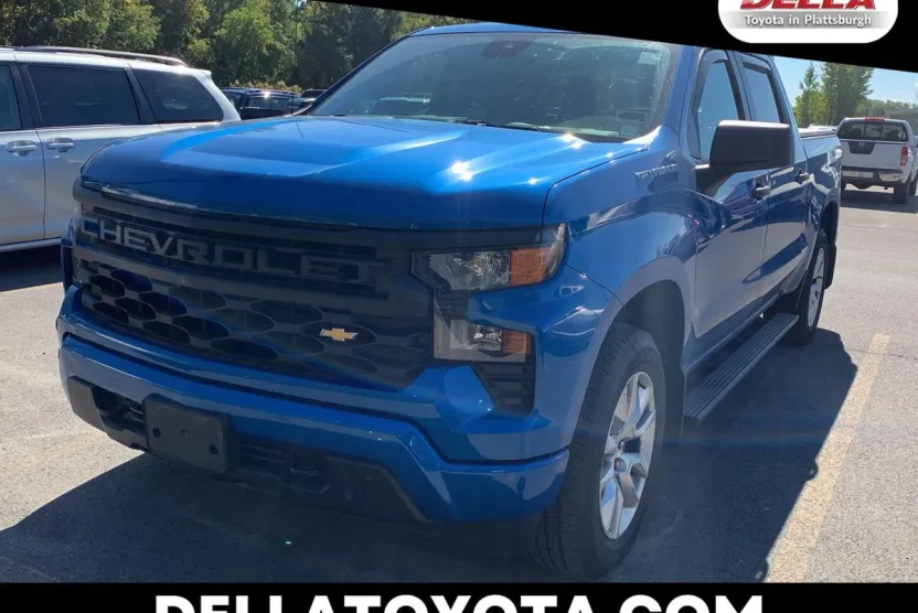 2022 Chevrolet Silverado 1500 Custom photo 1