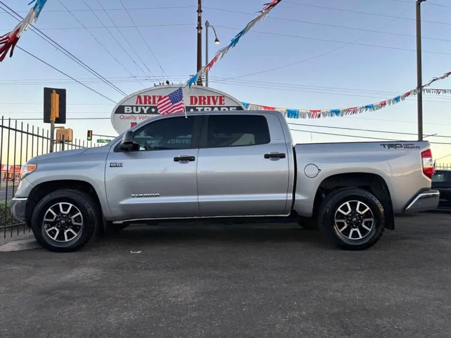 2015 Toyota Tundra SR5 Grade photo 1