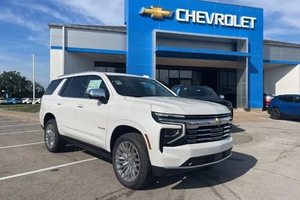 2025 Chevrolet Tahoe Premier photo 1