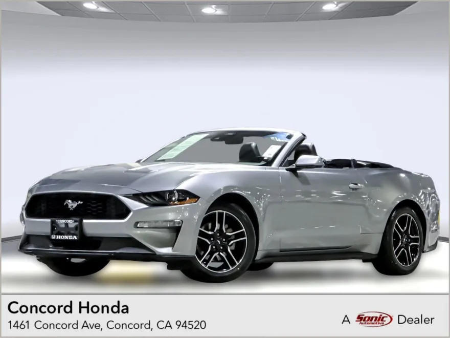 2023 Ford Mustang Convertible photo 1