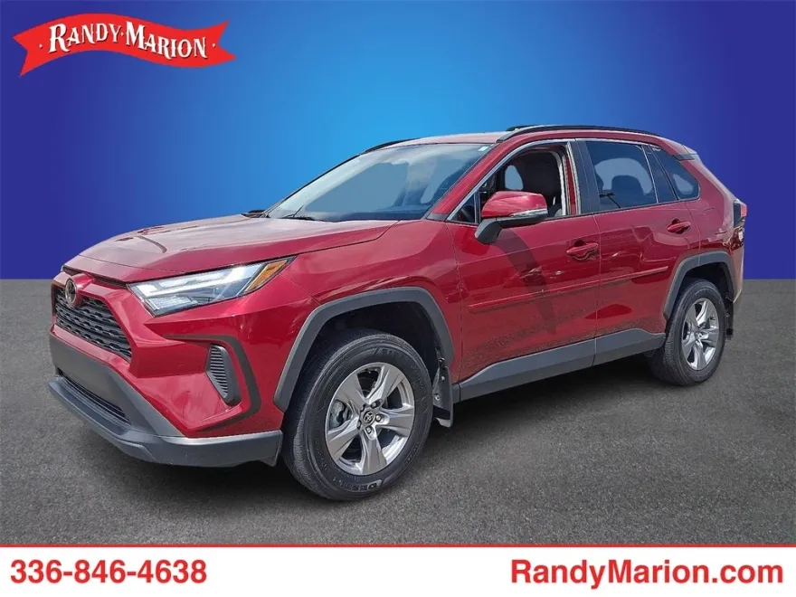 2024 Toyota RAV4 XLE photo 1