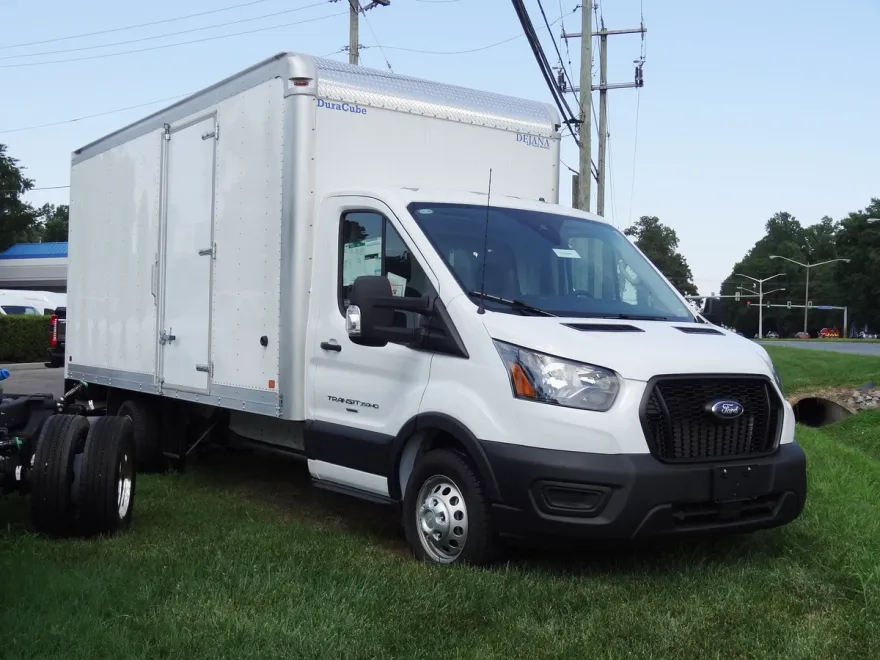2024 Ford Transit Chassis Cutaway photo 1