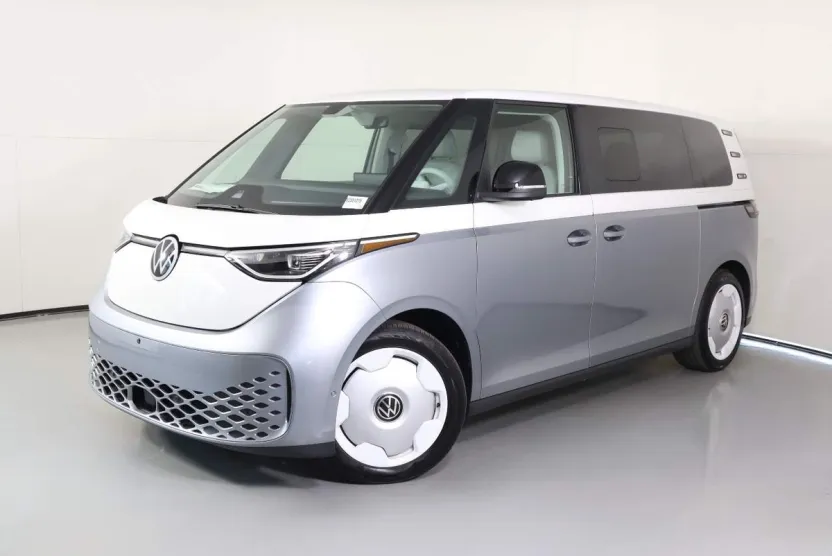 2025 Volkswagen ID. Buzz photo 1