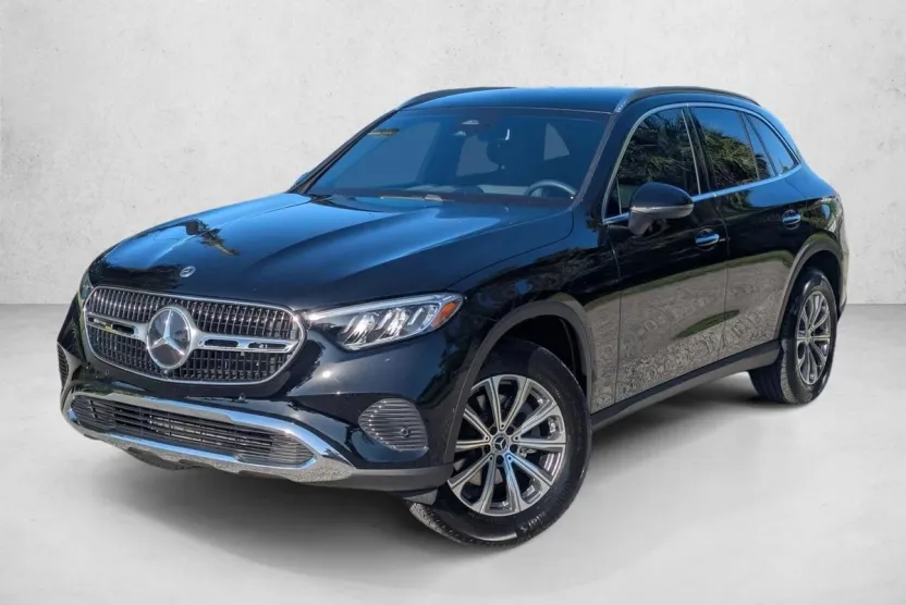 2025 Mercedes Benz GLC 300 photo 1