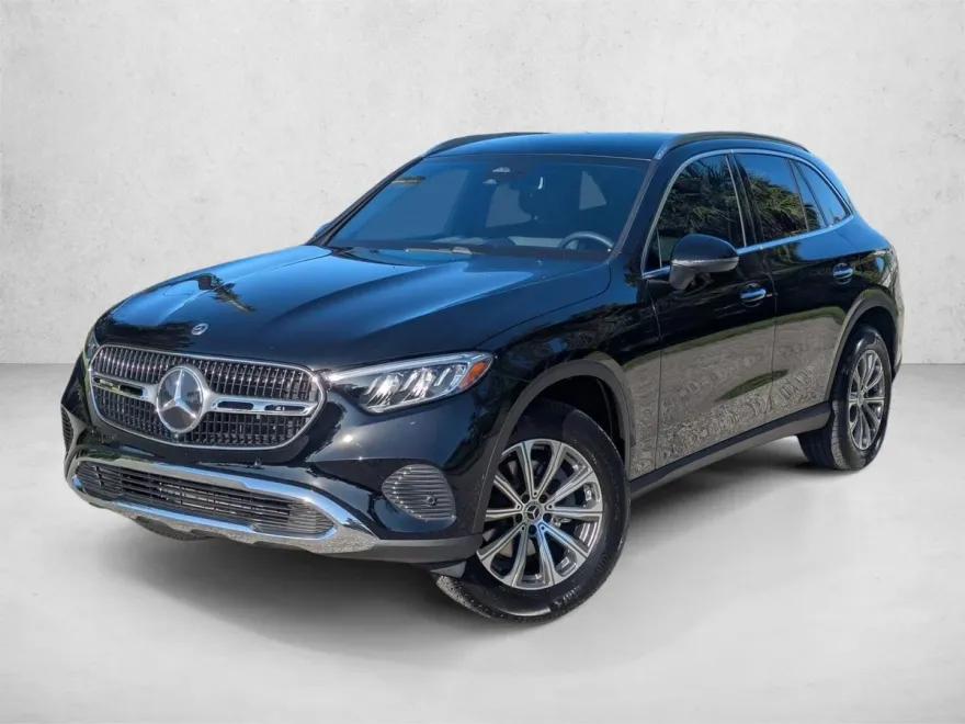 2025 Mercedes Benz GLC 300 photo 1