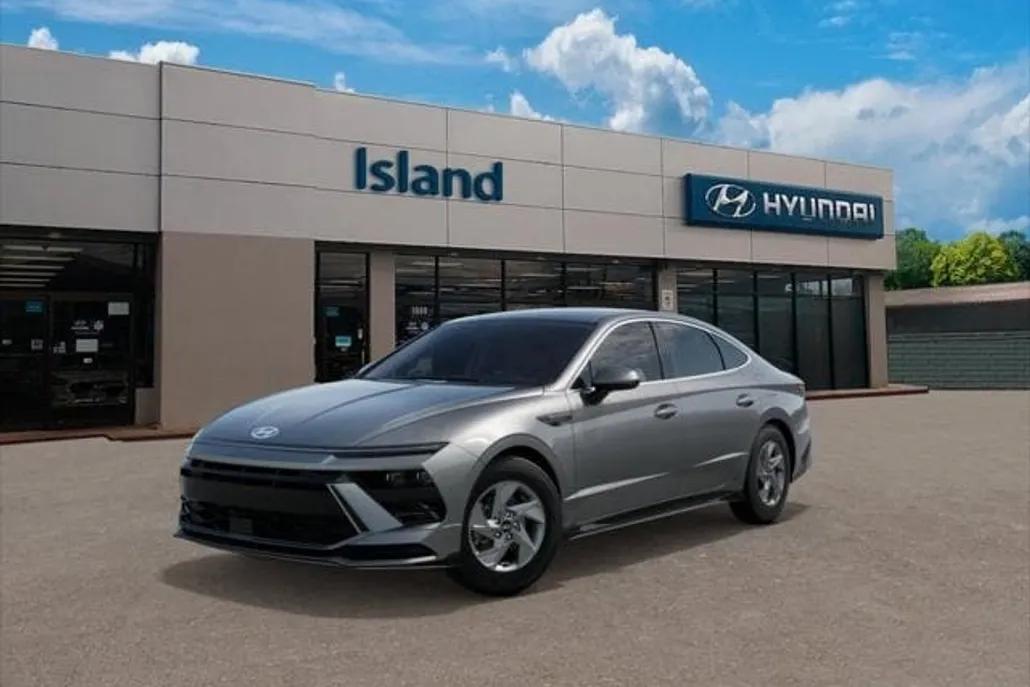 2025 Hyundai Sonata SE photo 1