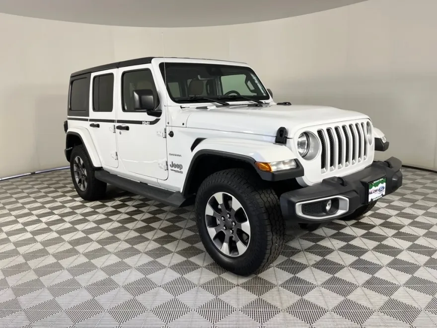 2021 Jeep Wrangler Unlimited Sahara photo 1