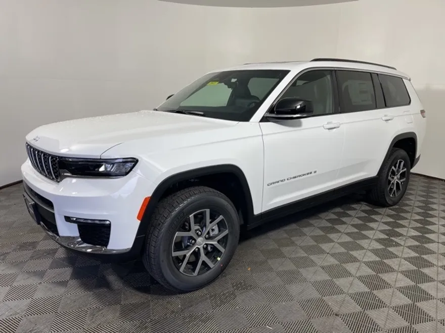 2025 Jeep Grand Cherokee Limited photo 1