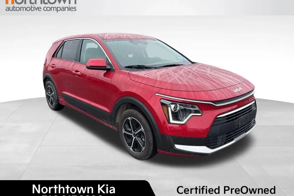 2024 Kia Niro LX photo 1