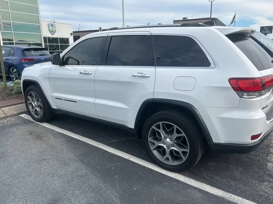 2020 Jeep Grand Cherokee Limited photo 1